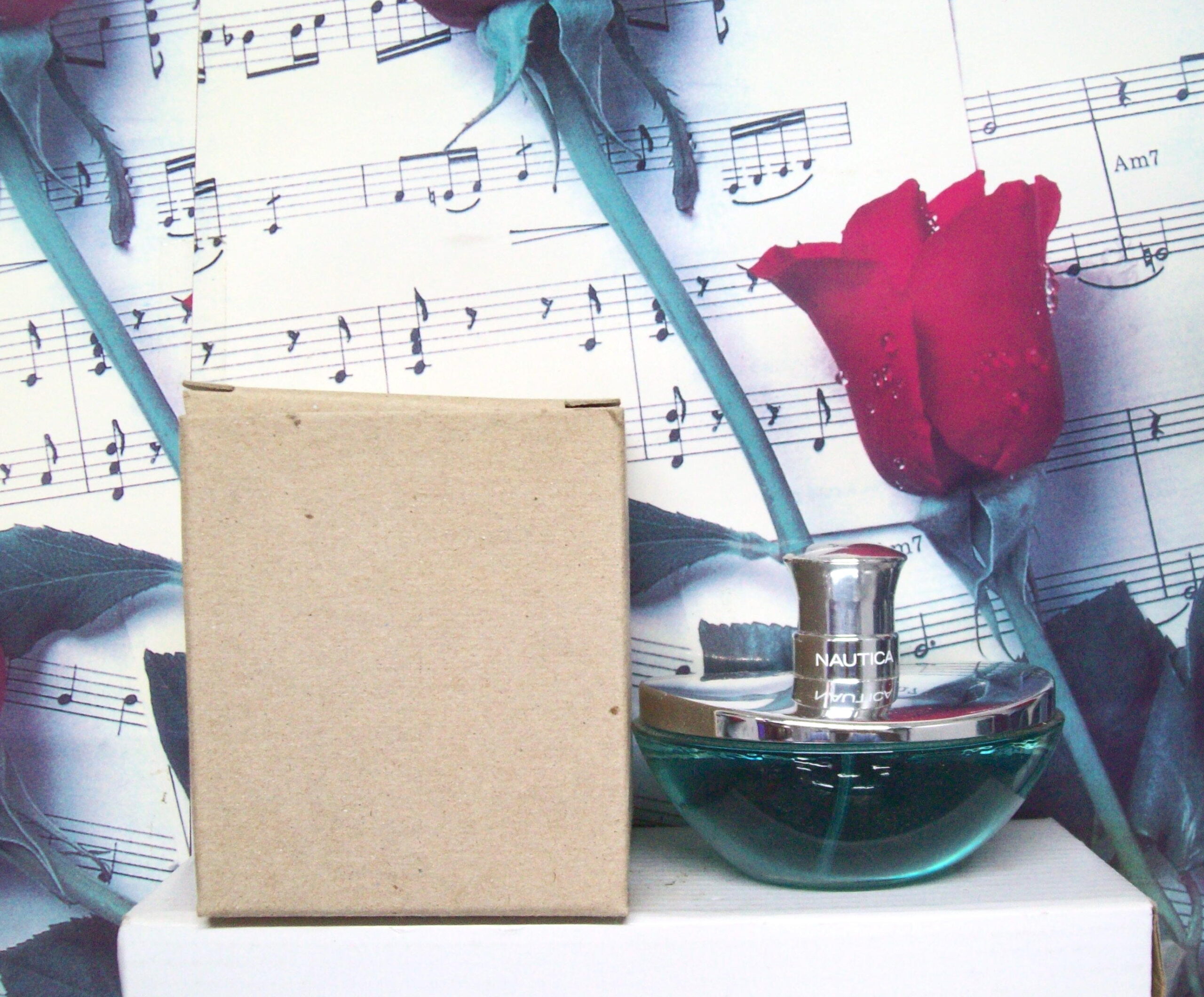 Nautica My Voyage EDT 2.4 OZ spray bottle for men, fresh and aquatic fragrance