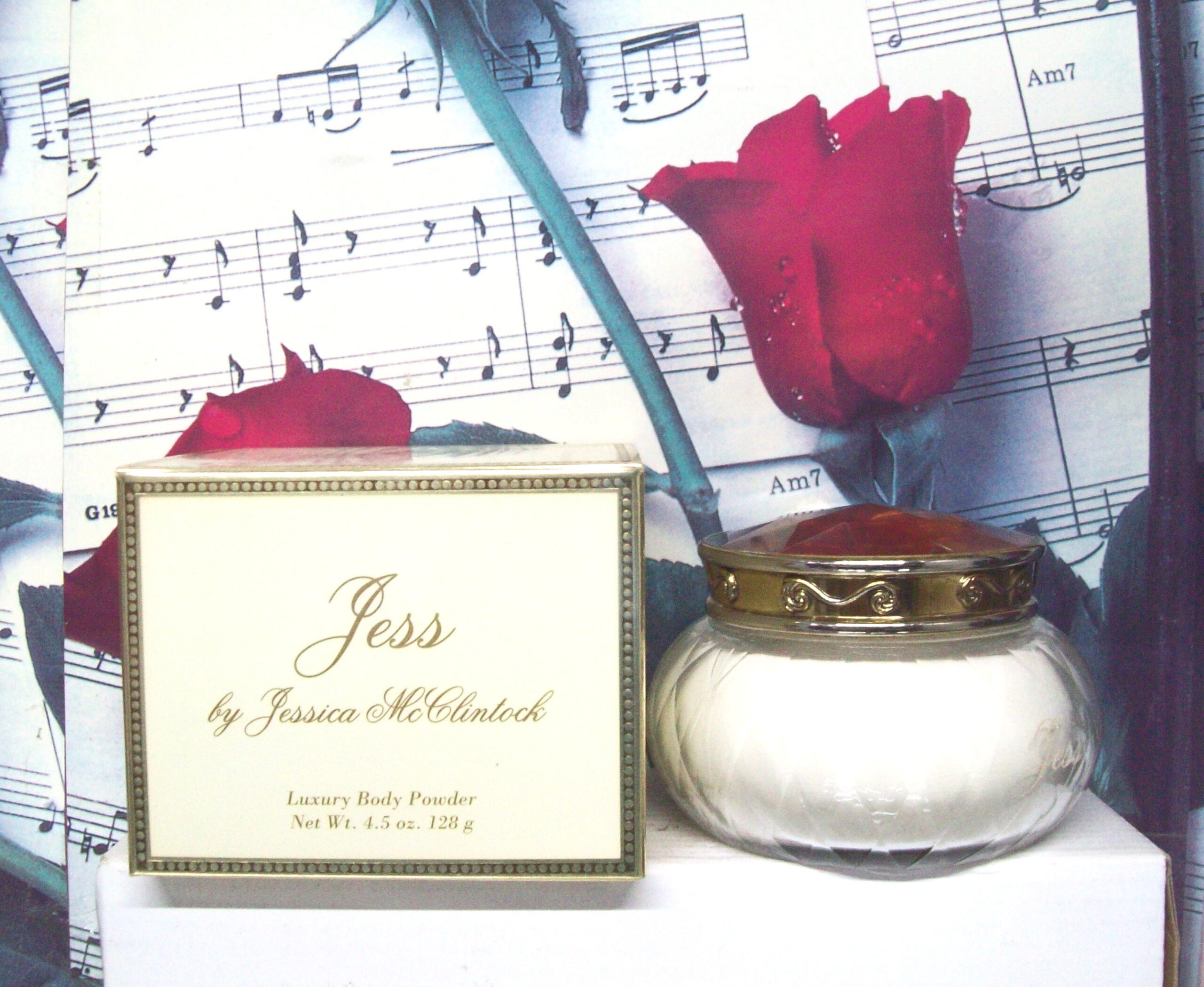 Jess by Jessica McClintock Luxury Body Powder 4.5 OZ