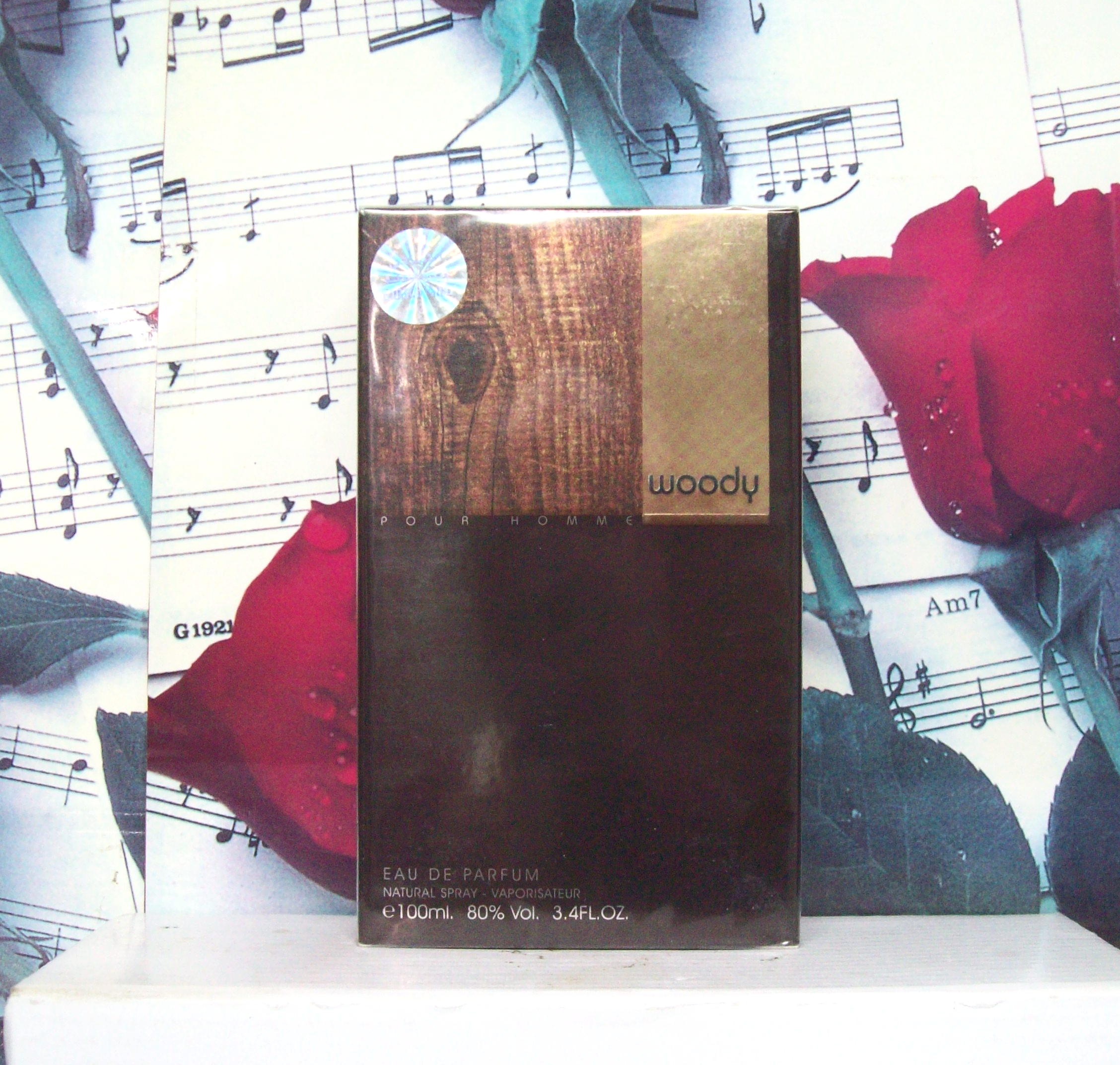 Woody Sainte Valere 3.4 OZ EDP Spray bottle